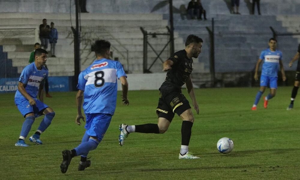 Atenas perdió con 9 de Julio en Río Cuarto