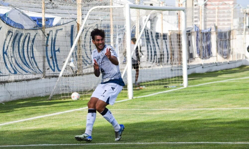 La Lepra sueña con el ascenso y Brown se quedó sin técnico