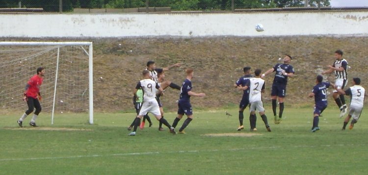 El clásico de Olavarría fue para Estudiantes: el Bataráz venció a Racing en la reanudación