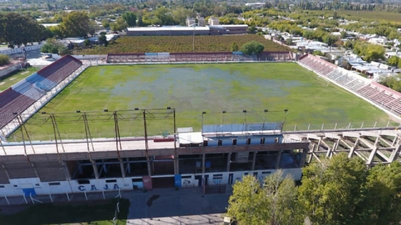 Combate a muerte en Alianza: los barras se agarraron a tiros y piedrazos