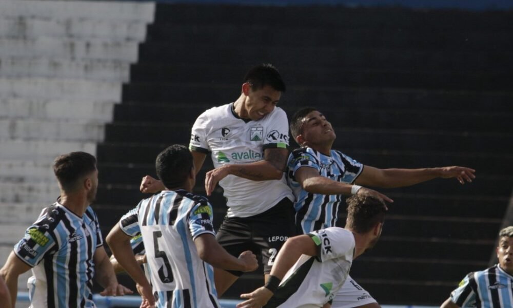 Ferro se impuso ante Almagro, pero no le alcanzó para llegar a la final