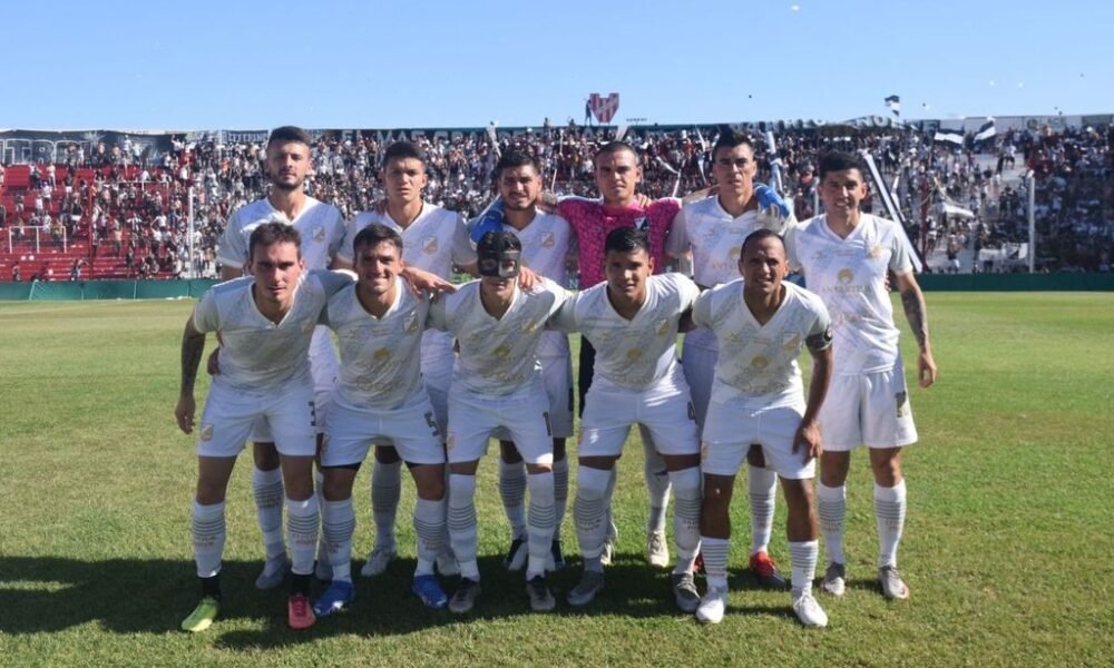 Central Norte eliminó a Olimpo sufriendo en los penales y clasificó a la semifinal