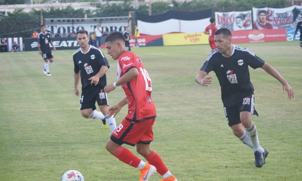 Maipú le ganó a Riestra en su último partido en casa