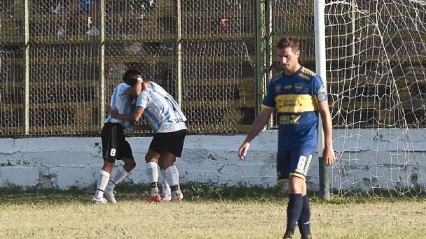 Racing de Belén le ganó a Policial y es líder de la Zona 2 del Regional