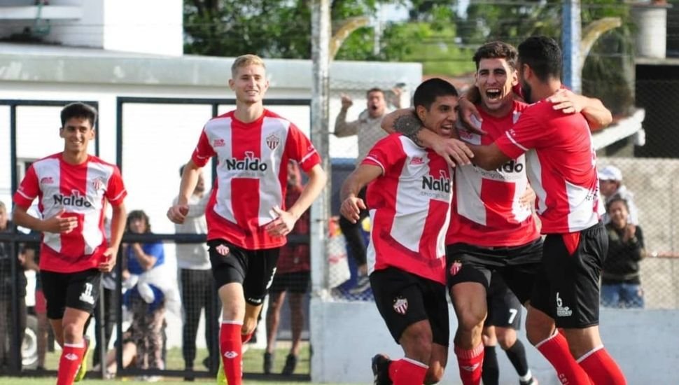 Rivadavia venció a la Academia Mascherano y aseguró su clasificación