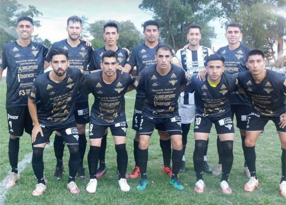 Fuerte en Leones: Sarmiento venció a Las Palmas y golpeó primero en los Octavos de Final