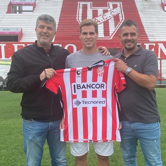 Instituto sumó a un defensor uruguayo