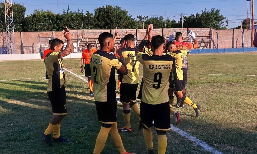 Libertad se adelantó en la serie Cuartos y cierra ante su gente