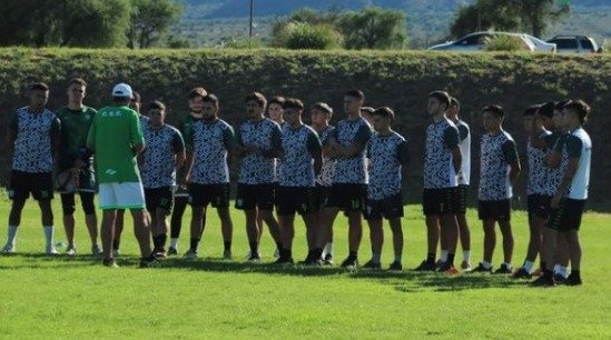 Estudiantes de San Luis abrochó cuatro nuevos refuerzos