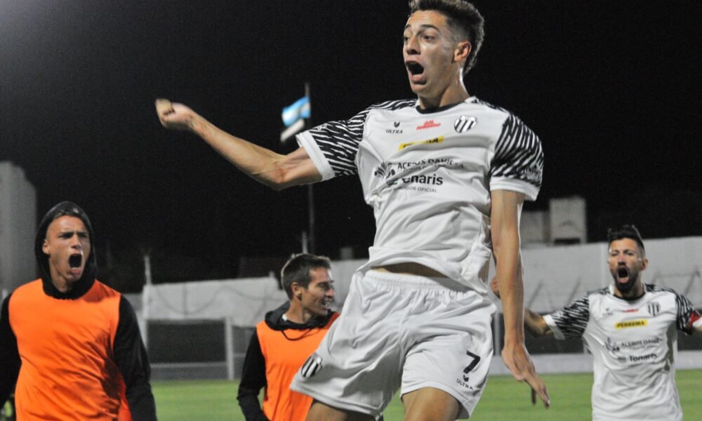 Liniers ganó, goleó y gustó para meterse en la final de la Pampeana Sur