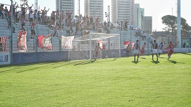Carnaval en Paraná: Atlético superó a Juventud Alianza y el Decano es Federal
