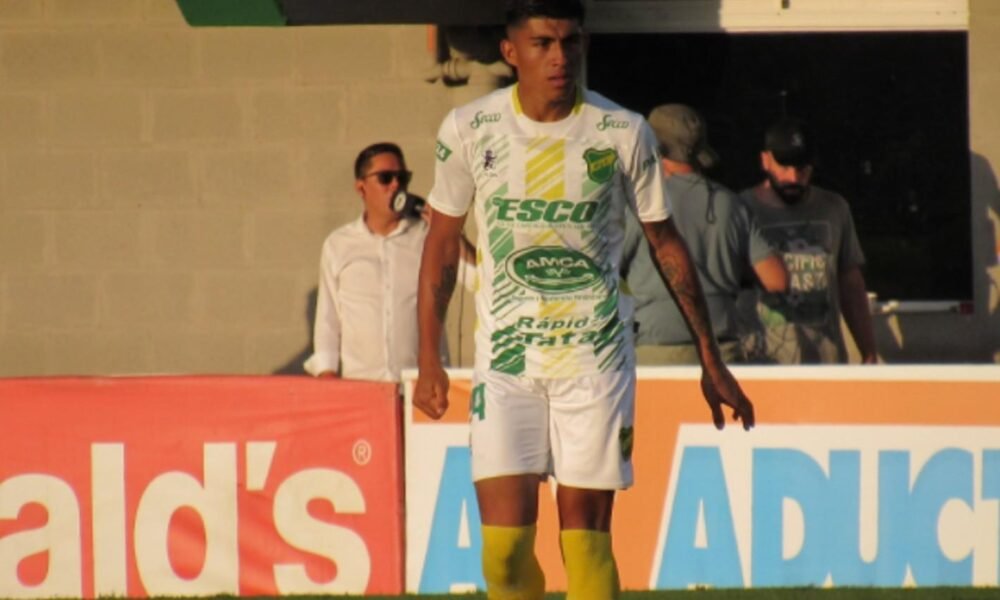 Lautaro Escalante es nuevo refuerzo del «Santo»