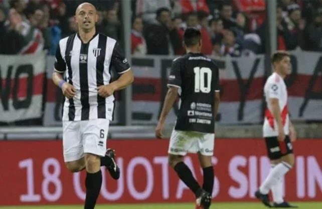 Caras nuevas en el Albo: Renzo Vera y Javier Rossi llegan a Gimnasia y Tiro