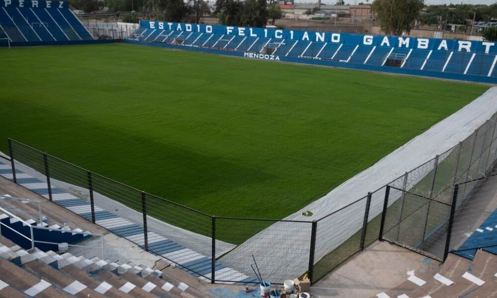 Huracán Las Heras intentará jugar el Federal A en la cancha de Godoy Cruz