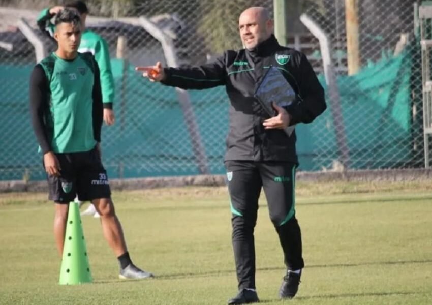Luis Villalba renunció como entrenador de San Martín y Antuña se hará cargo del plantel