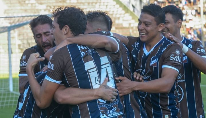 Juventud Antoniana ganó en Córdoba