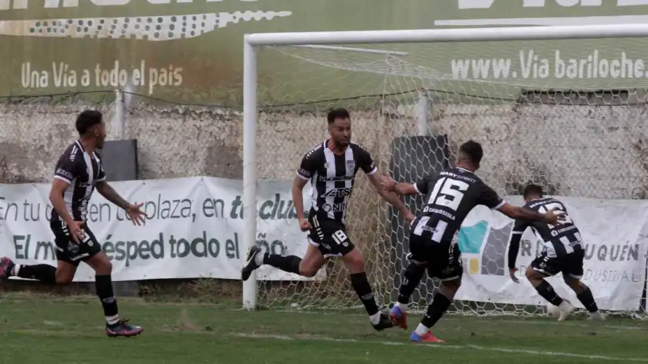 Cipolletti venció a Villa Mitre en un partido clave y se acomodó arriba en la tabla