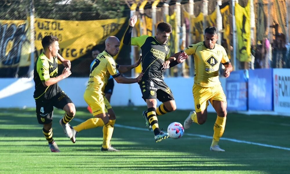 El Aurinegro y Santamarina empataron sobre la hora