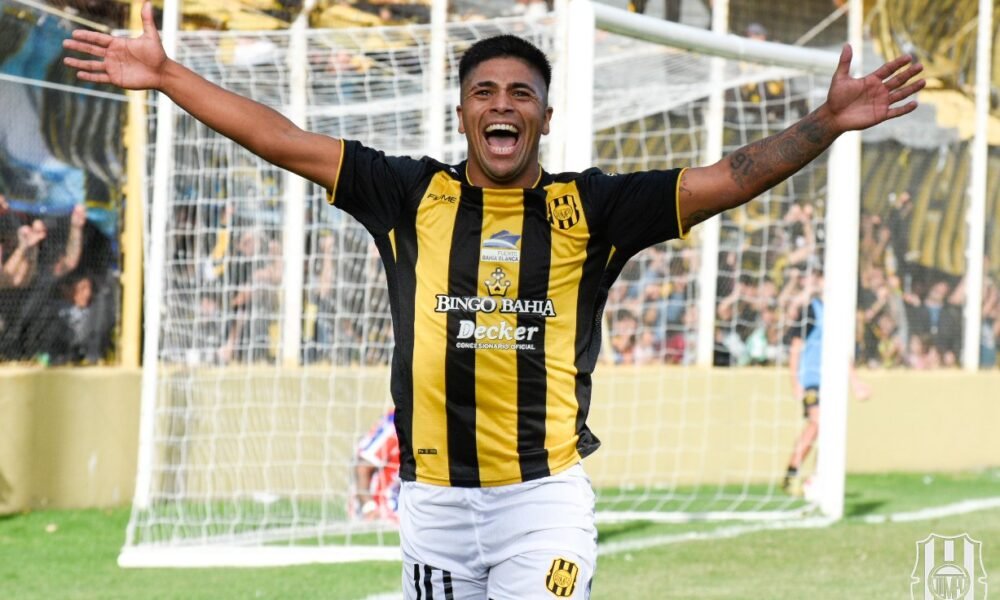 Hubo baile en Bahía: Olimpo goleó a Peñarol y domina la Zona Sur