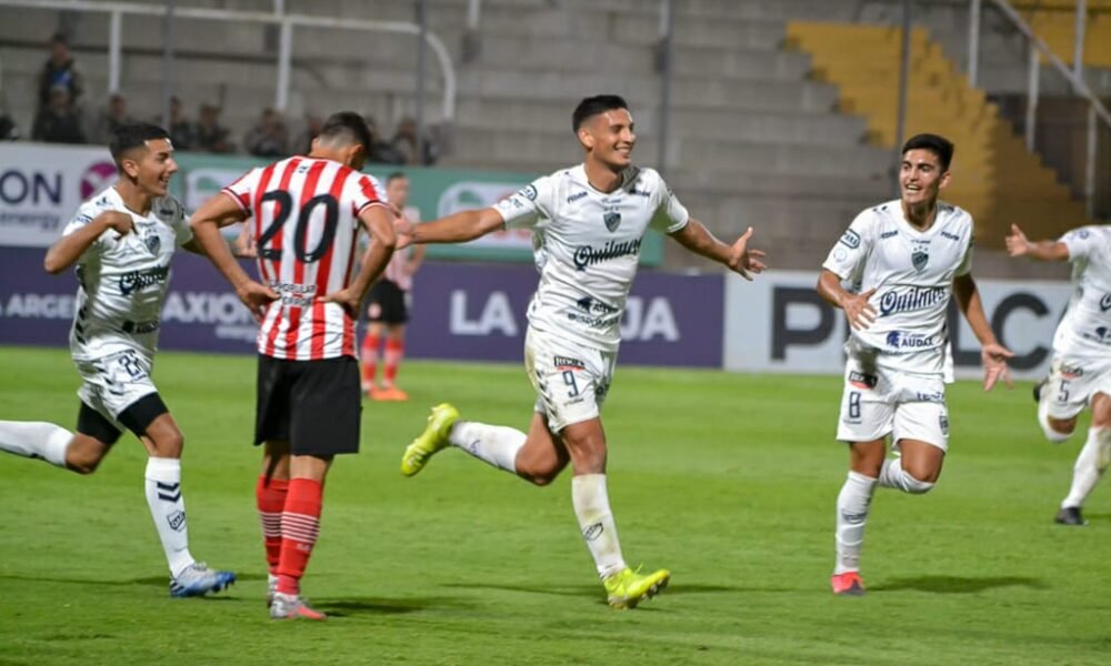 Quilmes eliminó a San Martín de Tucumán y pasó a los 16avos de la Copa Argentina