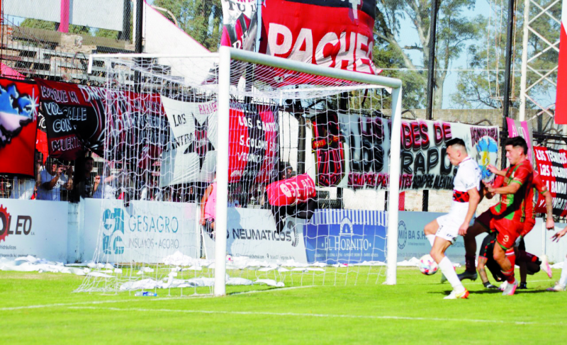 Sportivo se plantó en Pergamino y derrotó a Douglas