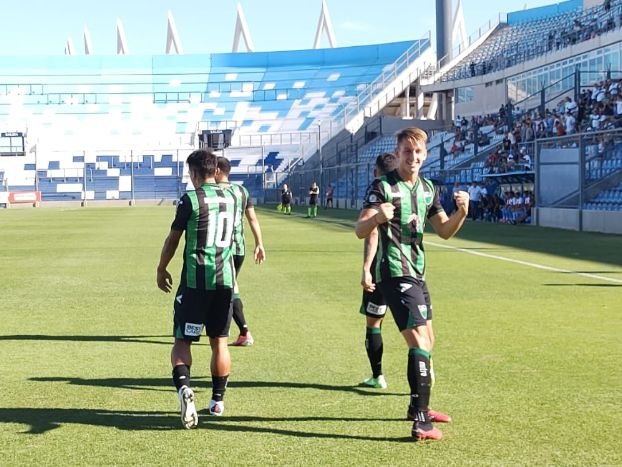 Tarde de oro en el Bicentenario: San Martín se despachó con cuatro goles a Temperley