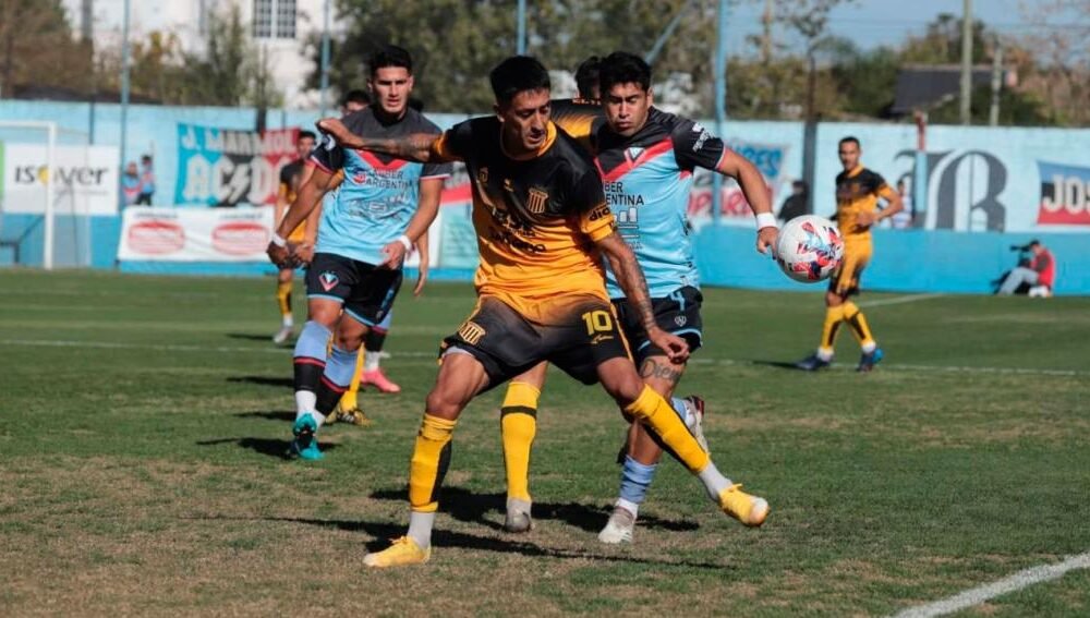 Mitre goleó a Brown de visitante y sigue en levantada