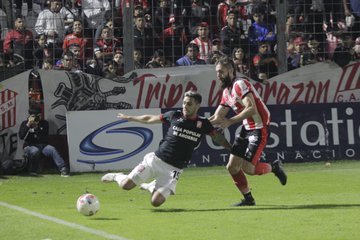 San Martín no pudo con Instituto y quedó a seis puntos de Belgrano