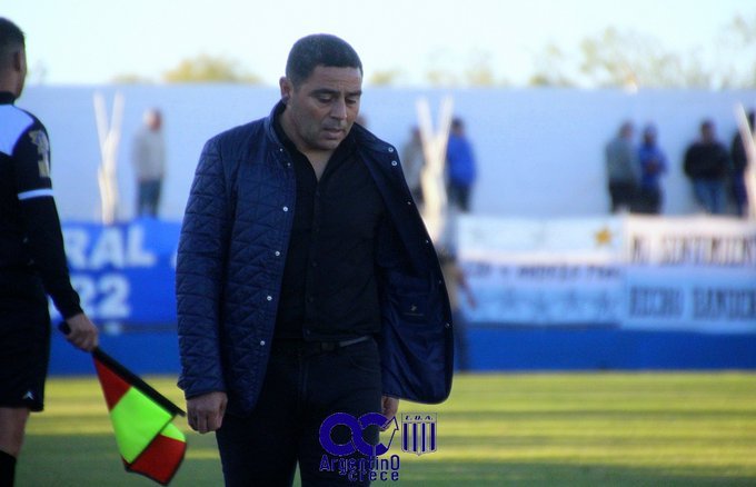 Sebastián Montivero dejó de ser el entrenador de Argentino