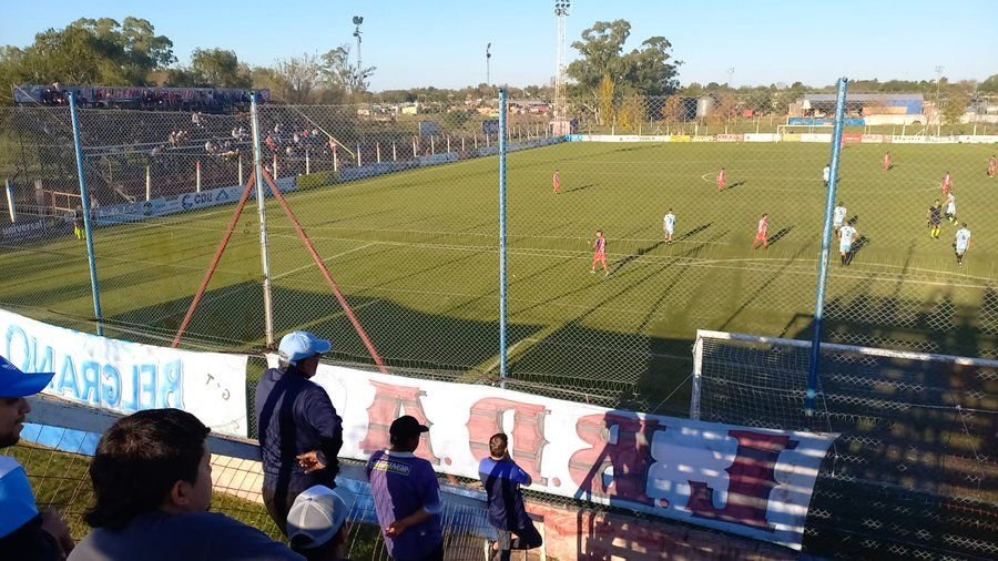 En el debut de Cacho Sialle, el Albo derrotó a Depro como visitante