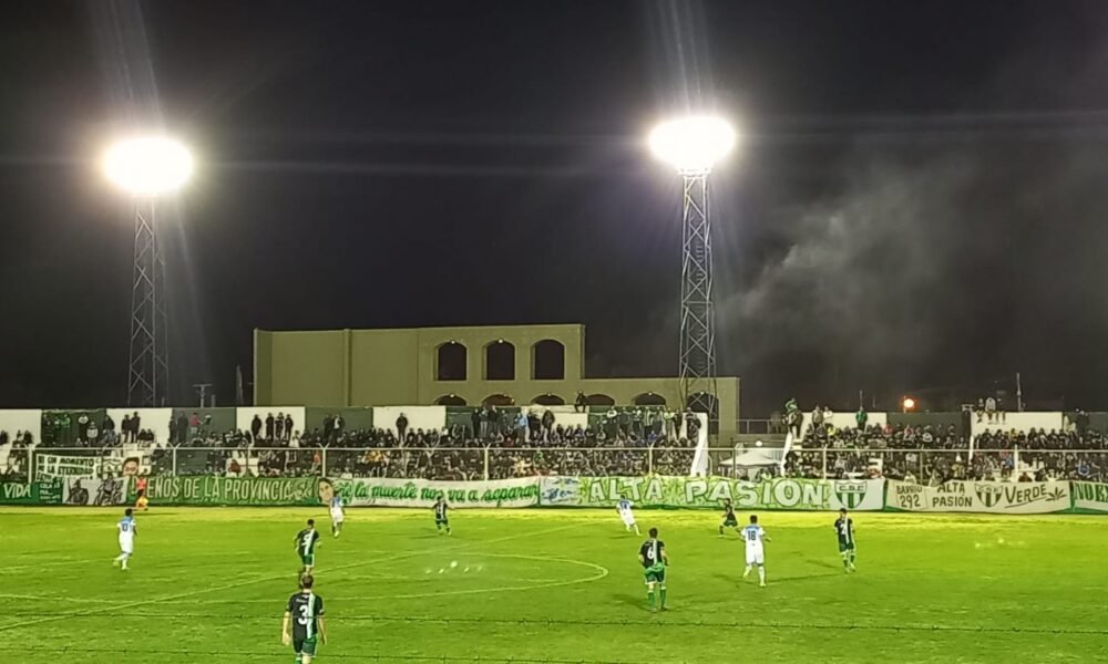 Estudiantes recuperó su imagen; goleó 4 a 1 a Peñarol en el Coliseo