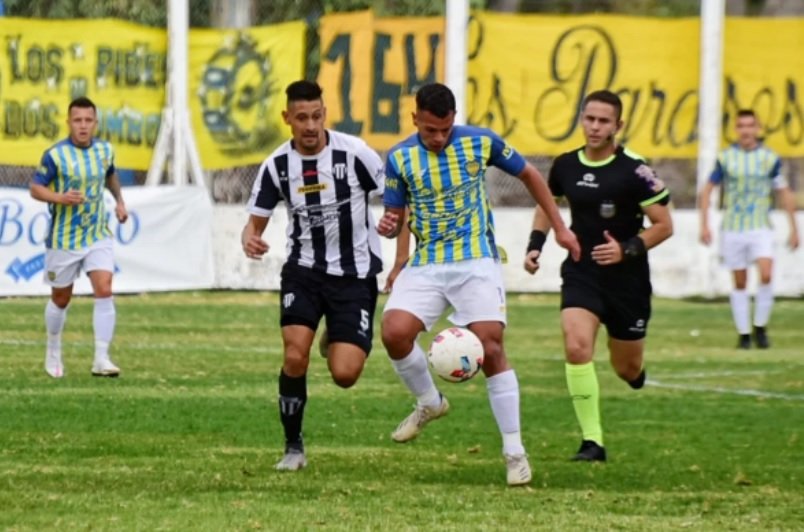 Sin emociones: Juventud y Liniers igualaron en cero en San Luis