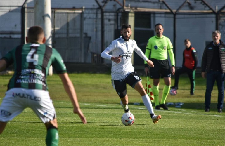 Caída en Mataderos: For Ever perdió ante Chicago y sumó otra derrota