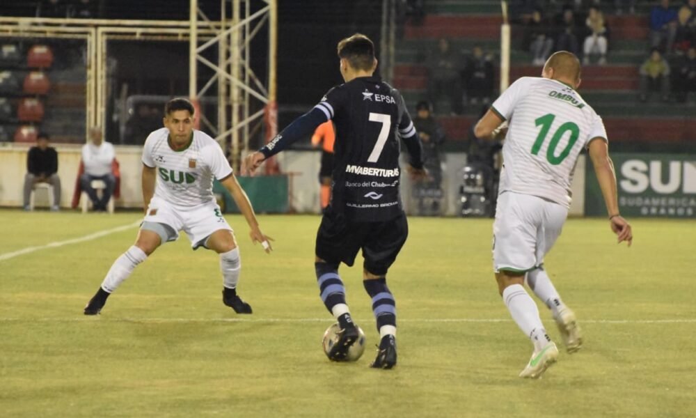 Brown salvó un puntazo en Carlos Casares