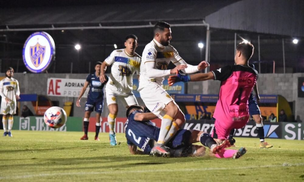 Triunfazo y racha positiva: Independiente Rivadavia derrotó a Atlanta en Villa Crespo