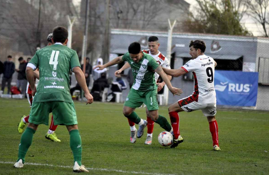 Duelo por la permanencia: Desamparados rescató un punto sobre el final