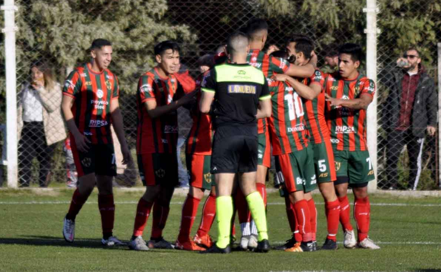 Círculo Deportivo sorprendió a Villa Mitre y salió de la zona de descenso