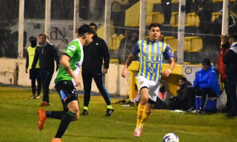 A Juventud se le escapó el triunfo sobre el final y sumó su quinto empate consecutivo en El Bajo