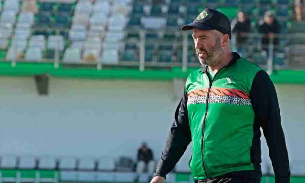 Sin su DT, Ferro de General Pico visitará a Sansinena en General Cerri