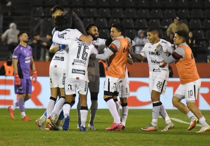 El Patrón del penal: Patronato eliminó a Colón y se metió en octavos