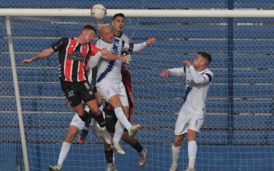 Guillermo Brown empató sin goles ante Chacarita