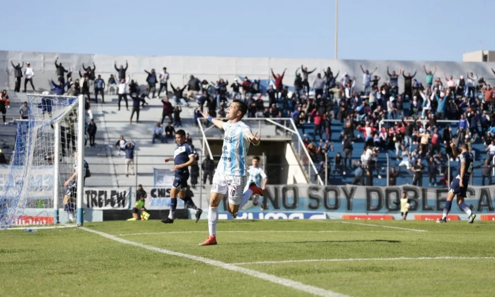 Alvarado no levanta cabeza: se lo dieron vuelta y perdió 3-2 en Jujuy
