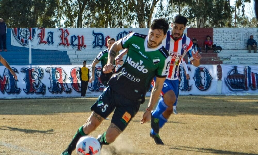Le paró el carro: Villa Mitre le ganó a Peñarol, que no perdía hacía ocho partidos