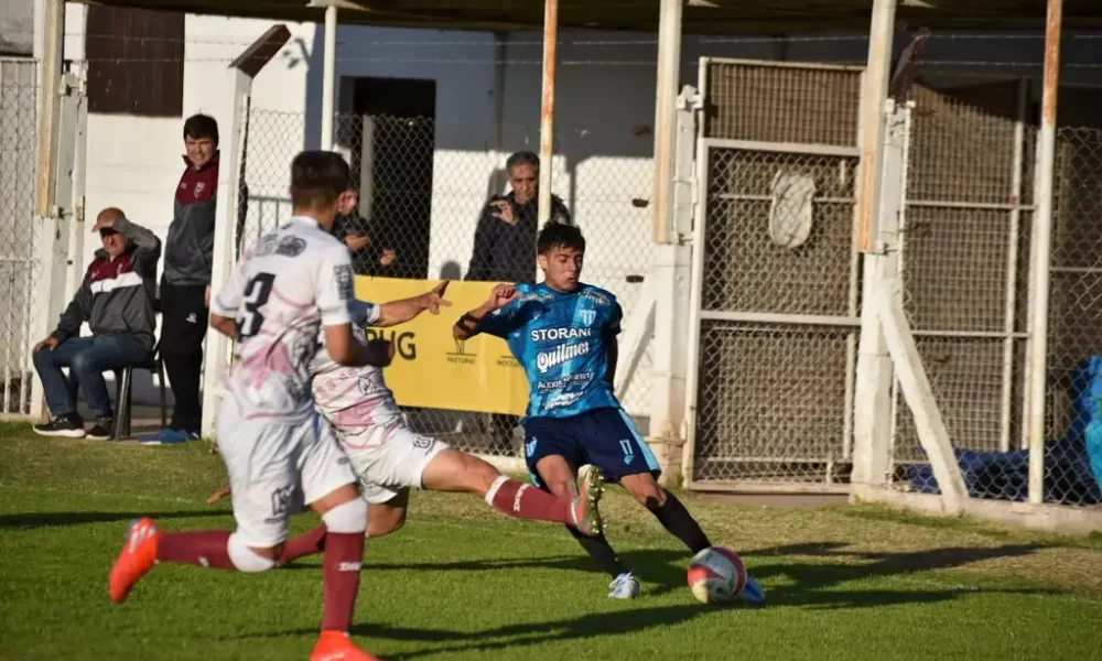 Festejó el Elefante: El Defe de Villa Ramallo superó a Juventud de Gualeguaychú en un partido de seis puntos