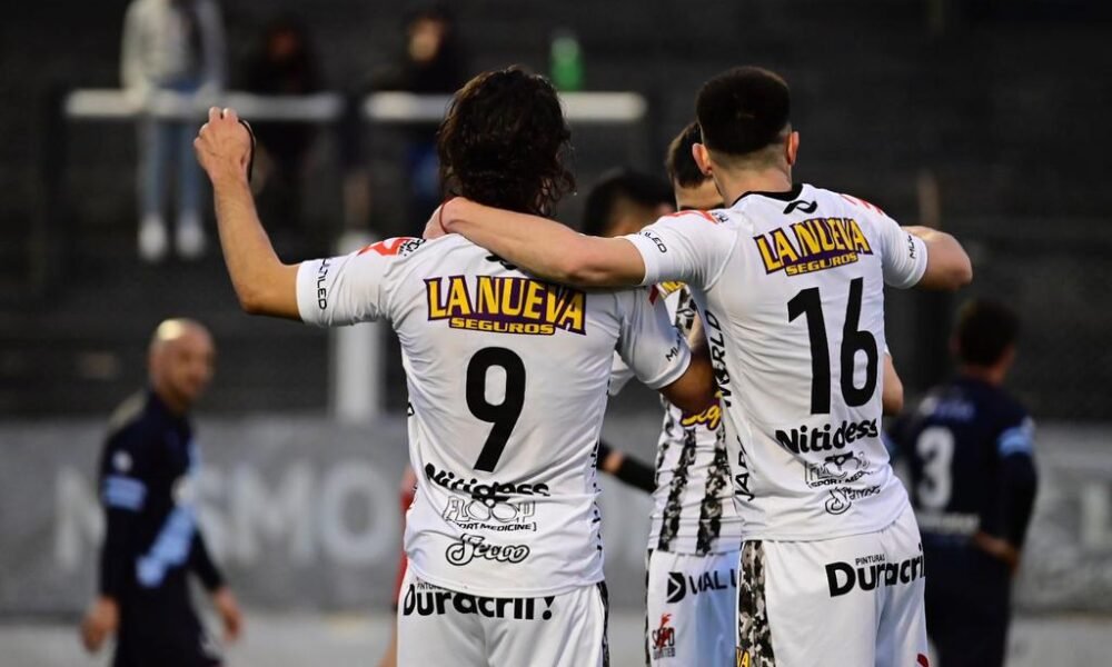 Estudiantes le ganó a Brown en un partidazo y entró en zona de reducido