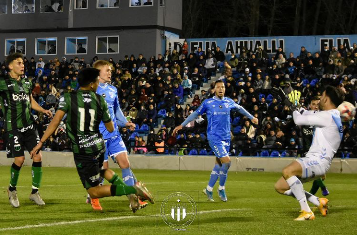 Pese al doblete de Brian Guerra, Nueva chicago empató con Temperley