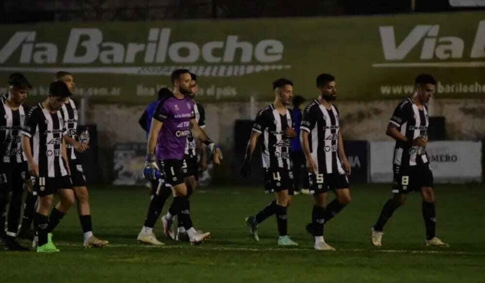 Estudiantes de San Luis sumó un punto en su visita a Río Negro