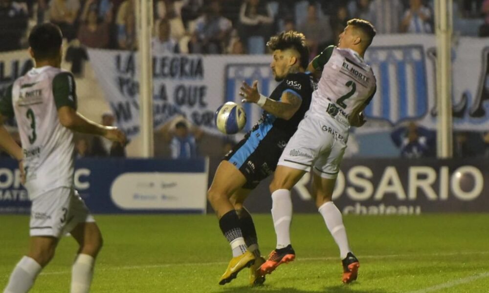 Racing se lo dio vuelta a Sportivo Belgrano en el Miguel Sancho y sigue como líder