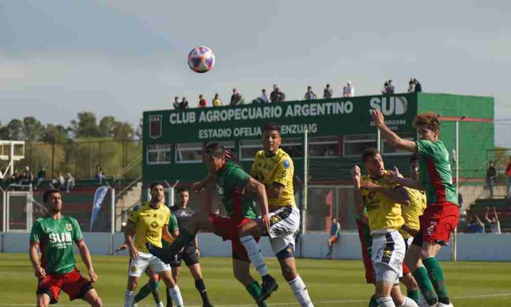 Sin goles en Casares: Agropecuario y Flandria no pasaron del cero