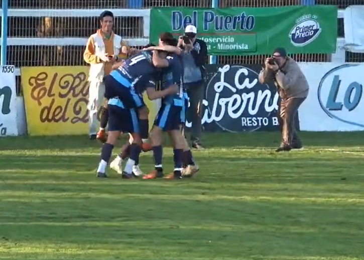 Gimnasia venció al Defe sobre la hora y mantiene la ilusión
